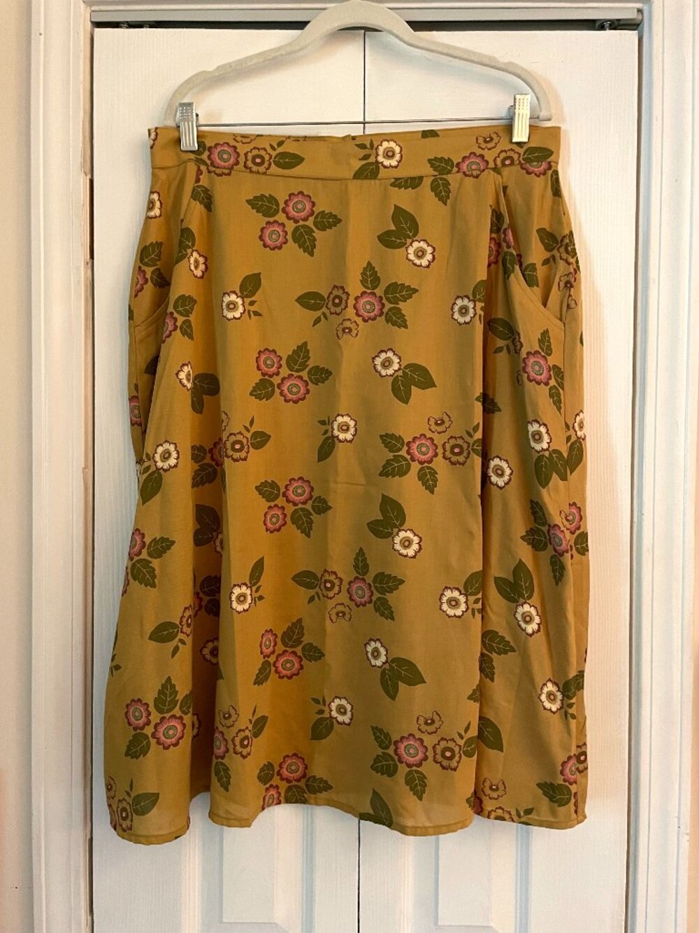 Bridge & Burn Cara Skirt in Folk Floral